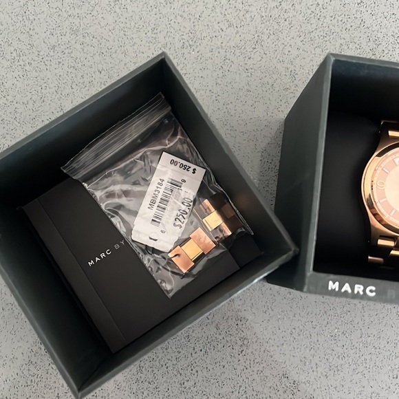 Marc Jacobs Rose gold watch